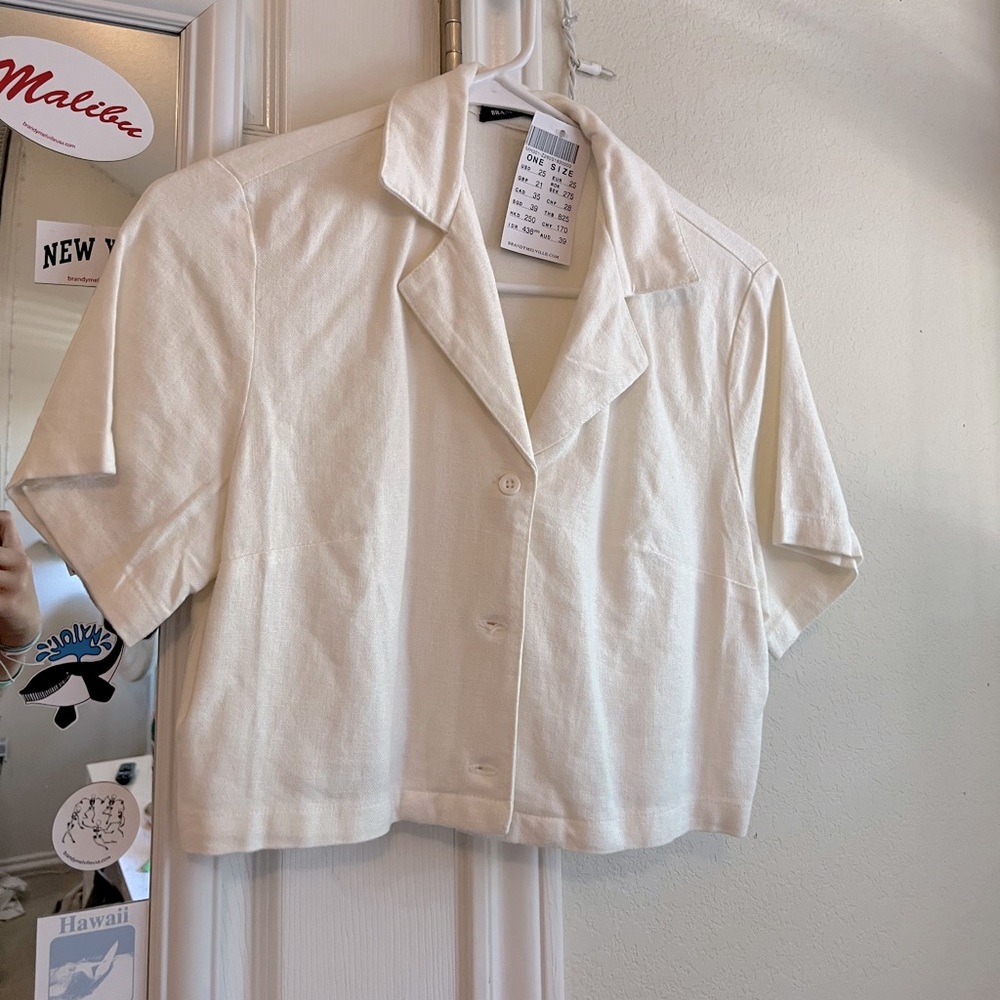 Off white/cream BrandyMelville button up cropped shirt